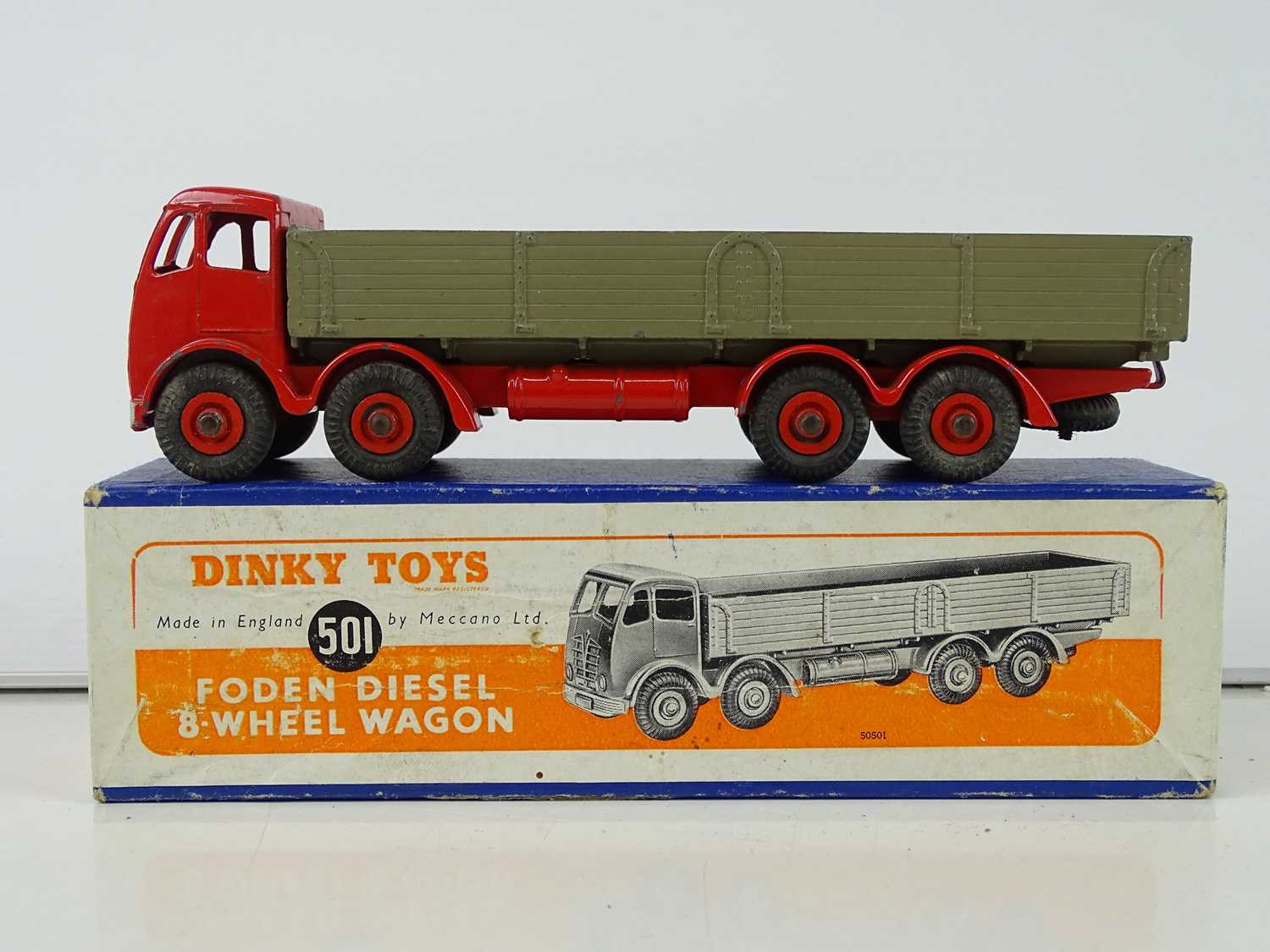 Lot 82 - A DINKY 501 Foden 8-wheel Wagon, 2nd style cab...