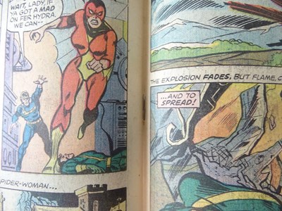 Lot 280 - MARVEL SPOTLIGHT: SPIDER-WOMAN #32 - (1977 -...