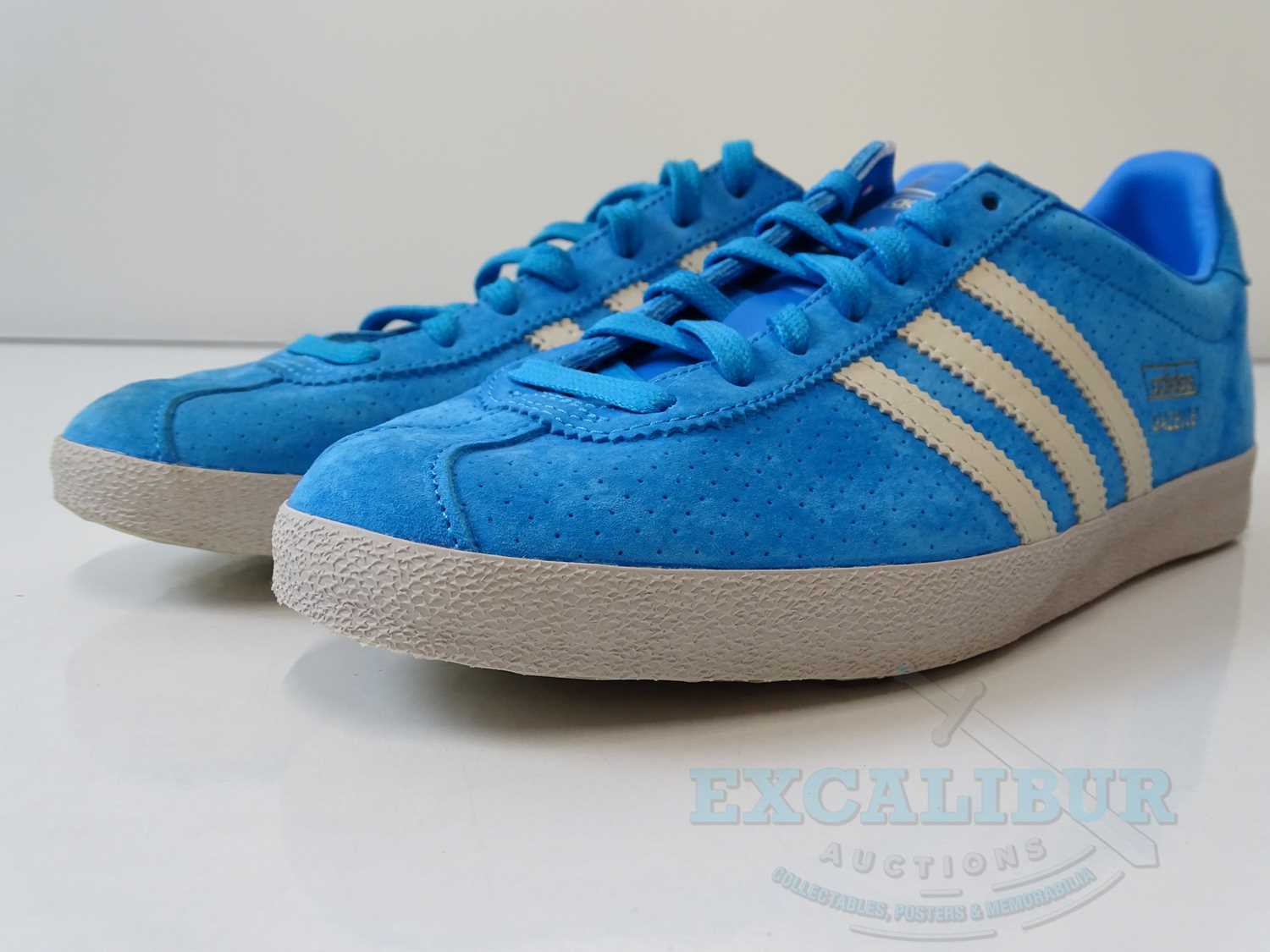 adidas gazelle og solar blue