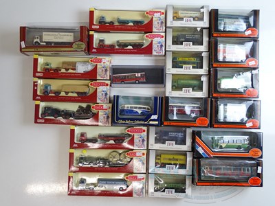Lot 10 - A large quantity of 1:76 scale lorries and...