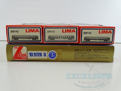 Lot 137 - A LIMA HO gauge TEE passenger train pack...