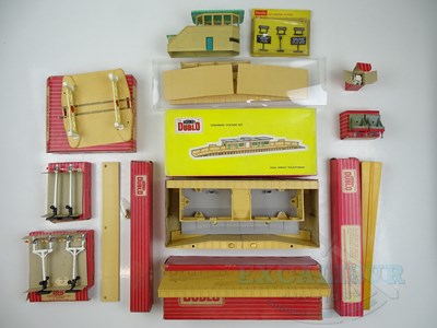 Lot 166 - A quantity of mostly boxed HORNBY DUBLO...