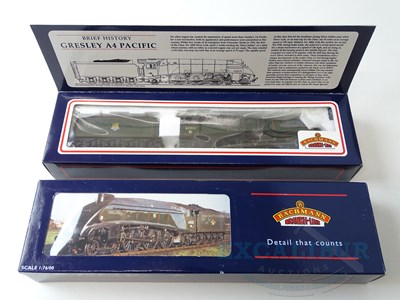 Lot 173 - A pair of BACHMANN OO gauge Class A4 steam...