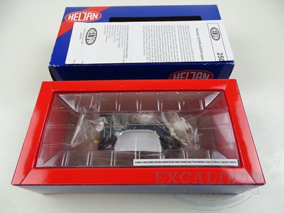 Lot 183 - A HELJAN OO gauge Class 05 diesel shunter in...