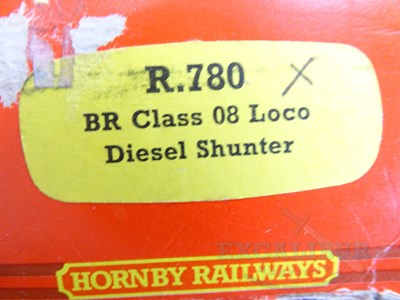 Lot 220 - A group of HORNBY OO gauge steam and diesel...