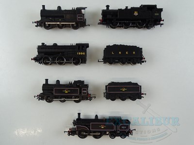 Lot 229 - A group of unboxed OO gauge steam locomotives...