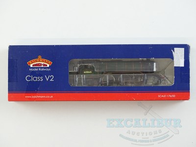 Lot 258 - A BACHMANN OO gauge 31-563 class V2 steam...