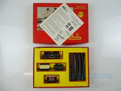 Lot 262 - A TRI-ANG OO gauge RS4 goods train set with...