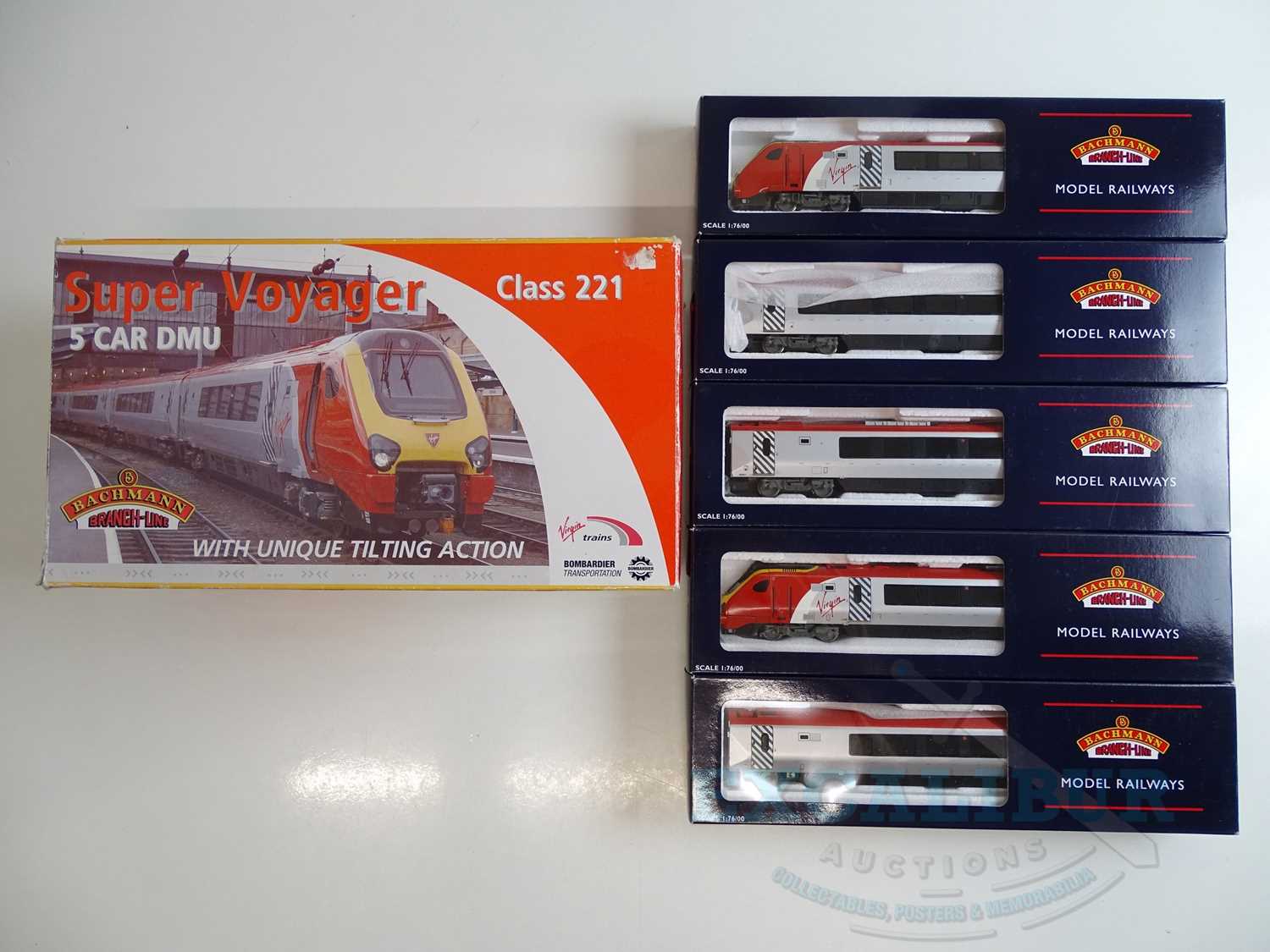 Lot 266 - A BACHMANN OO gauge 32-626 class 221 Virgin...