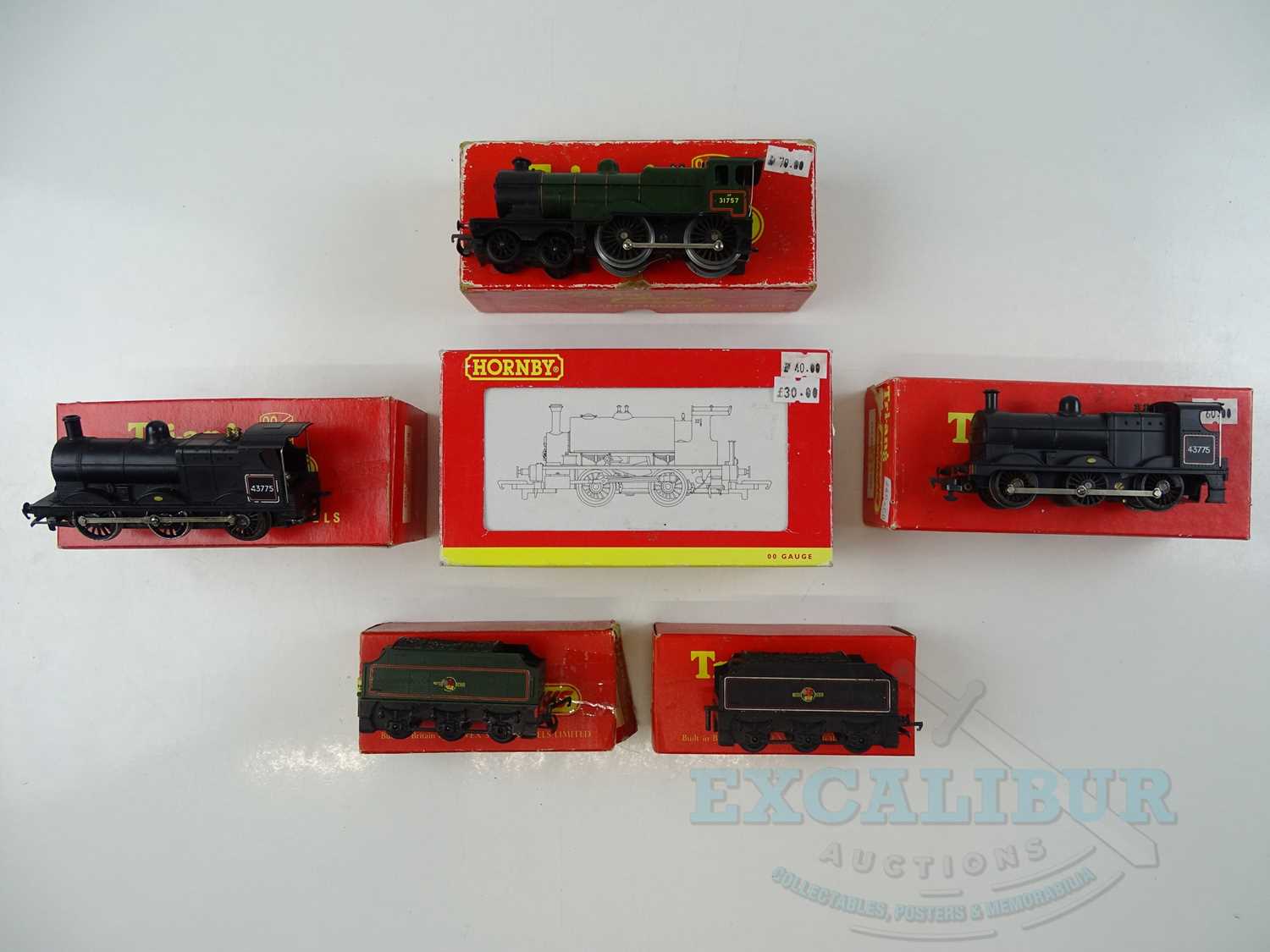 Lot 271 - A group of TRI-ANG and HORNBY OO gauge steam