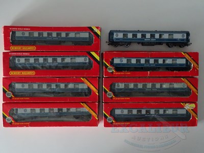 Lot 303 - A group of mostly boxed HORNBY OO gauge Golden...