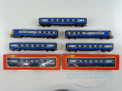 Lot 318 - A group of TRI-ANG OO gauge Blue Pullman...