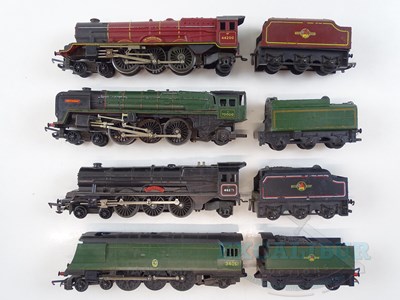 Lot 323 - A group of TRI-ANG OO gauge steam locomotives...