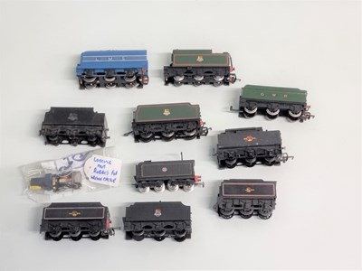 Lot 334 - A large quantity of OO gauge miscellaneous...