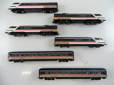 Lot 335 - A group of HORNBY OO gauge Mk4 rolling stock...