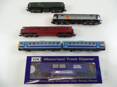 Lot 336 - A mixed group of unboxed HORNBY OO gauge...