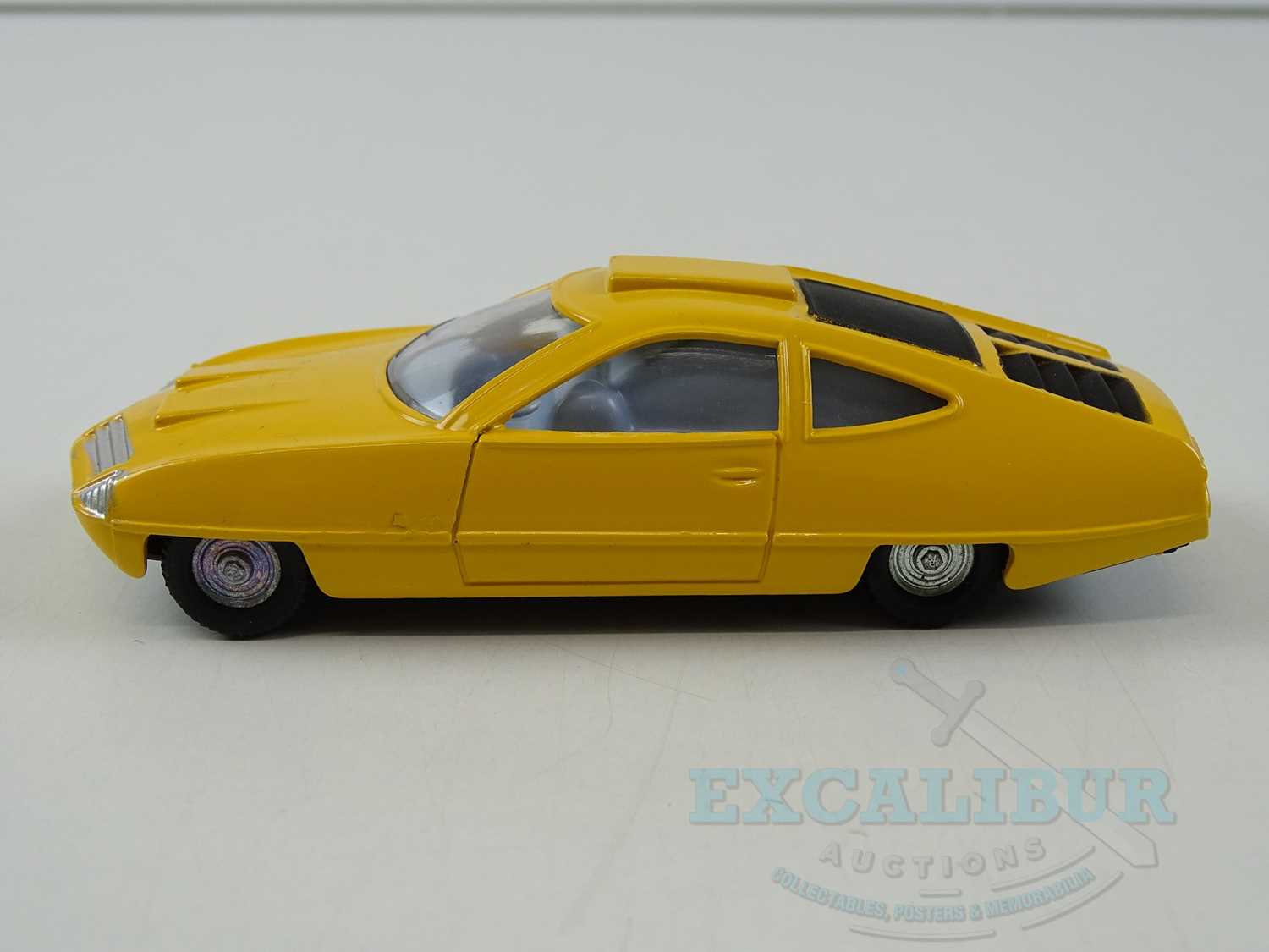 dinky 352