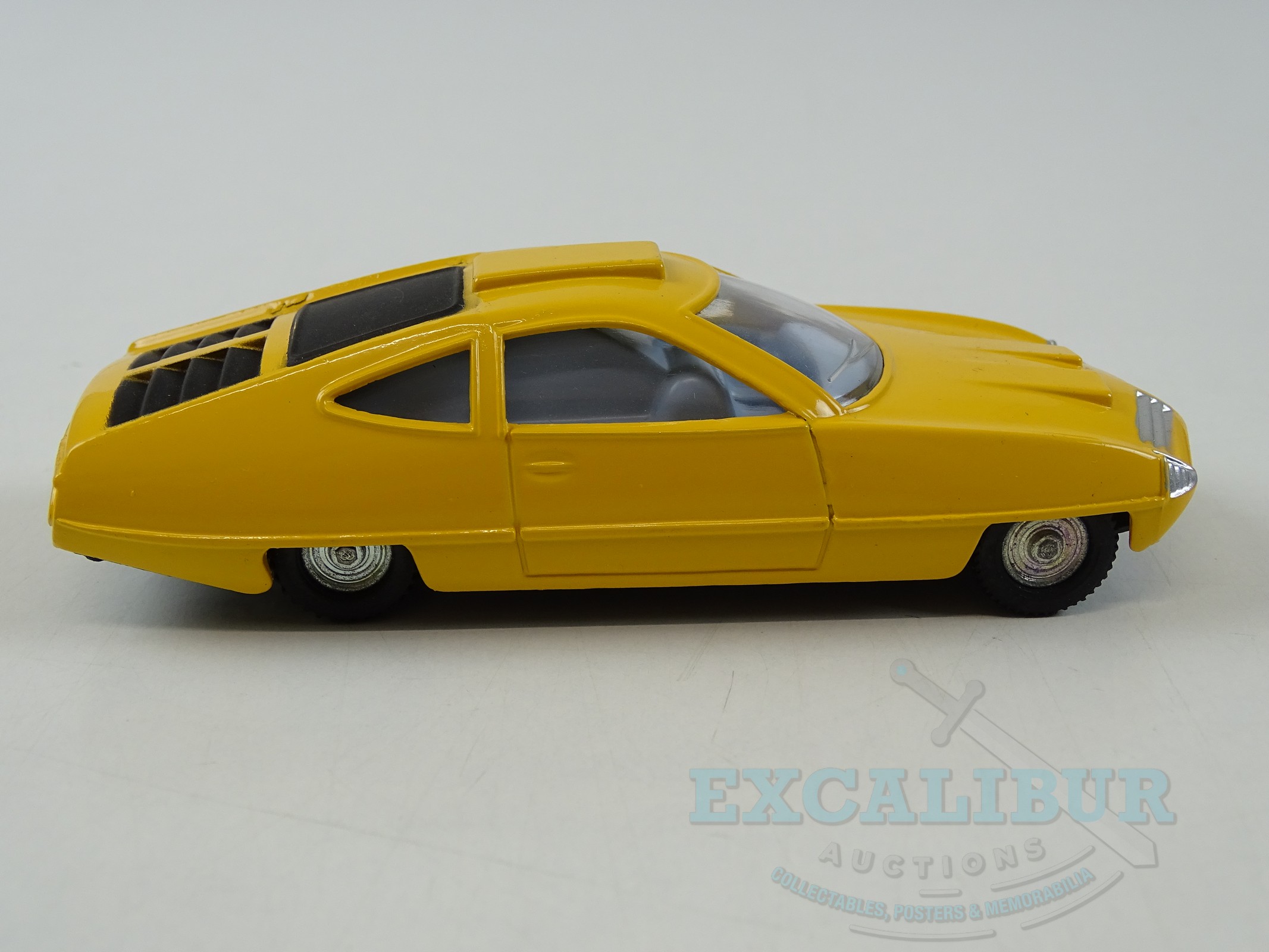 dinky 352