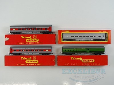 Lot 435 - A small group of TRI-ANG OO gauge second...