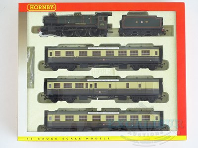 Lot 549 - A Hornby OO gauge R2025 GWR Express train pack...