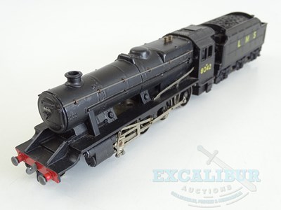 Lot 550 - A WRENN OO gauge W2225 Class 8F steam...