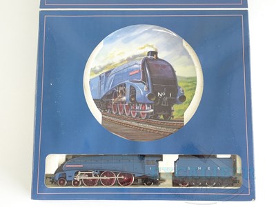 Lot 554 - A HORNBY OO gauge R649 Royal Doulton train...