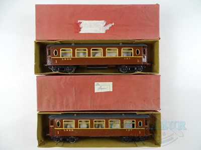 Lot 584 - A pair of HORNBY SERIES O gauge No.2 1st class...