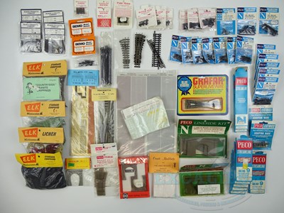 Lot 61 - A large quantity of N gauge track, accessories,...