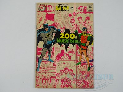 Lot 203 - BATMAN #200 - (1968 - DC - UK Cover Price) -...