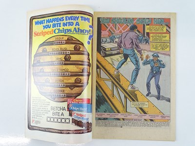 Lot 457 - BATMAN #423 - (1988 - DC) - Classic Batman...