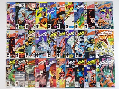 Lot 363 - DAREDEVIL LOT (30 in Lot ) - (1983/88 -...