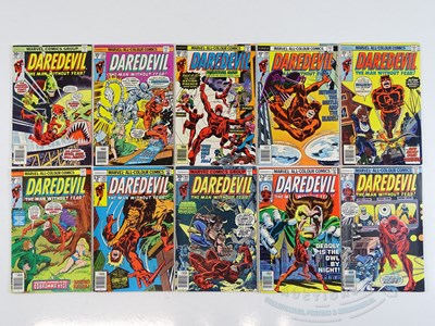 Lot 369 - DAREDEVIL #137, 138, 139, 140, 141, 142, 143,...