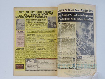 Lot 401 - FANTASTIC FOUR #37 (1965 - MARVEL) - Skrulls...