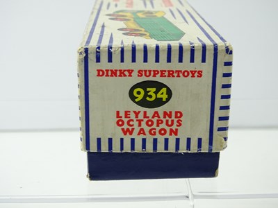 Lot 146 - A DINKY Supertoys 934 Leyland Octopus Wagon,...