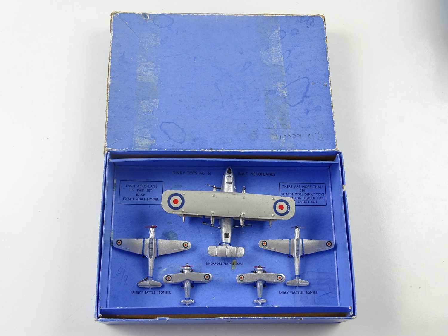 Lot 173 - A Pre-War DINKY Toys Gift Set No 61, set...