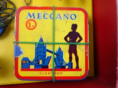 Lot 211 - A boxed 1930s Meccano Elektron Electrical...