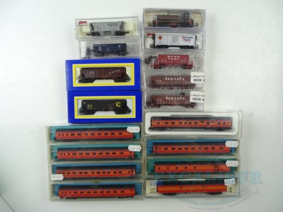 Lot 227 - A group of N gauge American outline rolling...