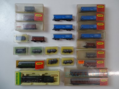 Lot 238 - A mixed group of N gauge locomotives and...