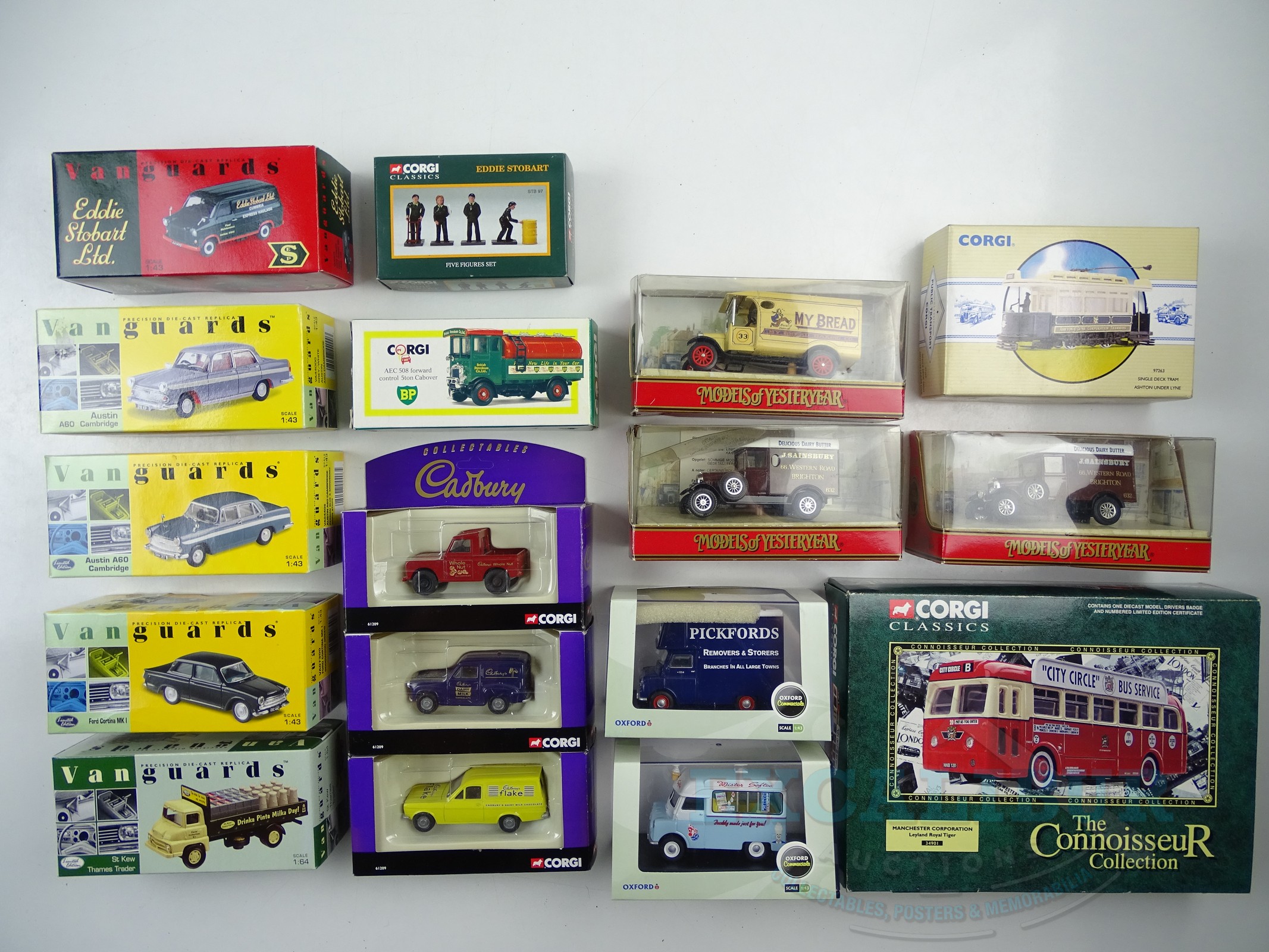 Lot 24 - A mixed group of diecast vehicles to include