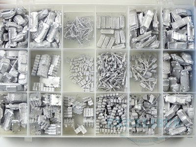 Lot 240 - A large quantity of N gauge whitemetal...