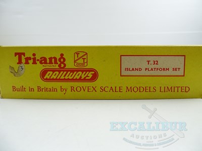 Lot 242 - A pair of TRI-ANG TT gauge station sets...