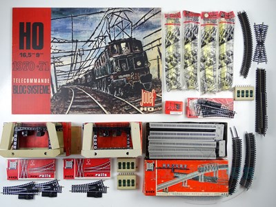 Lot 255 - A quantity of JOUEF HO gauge track and...