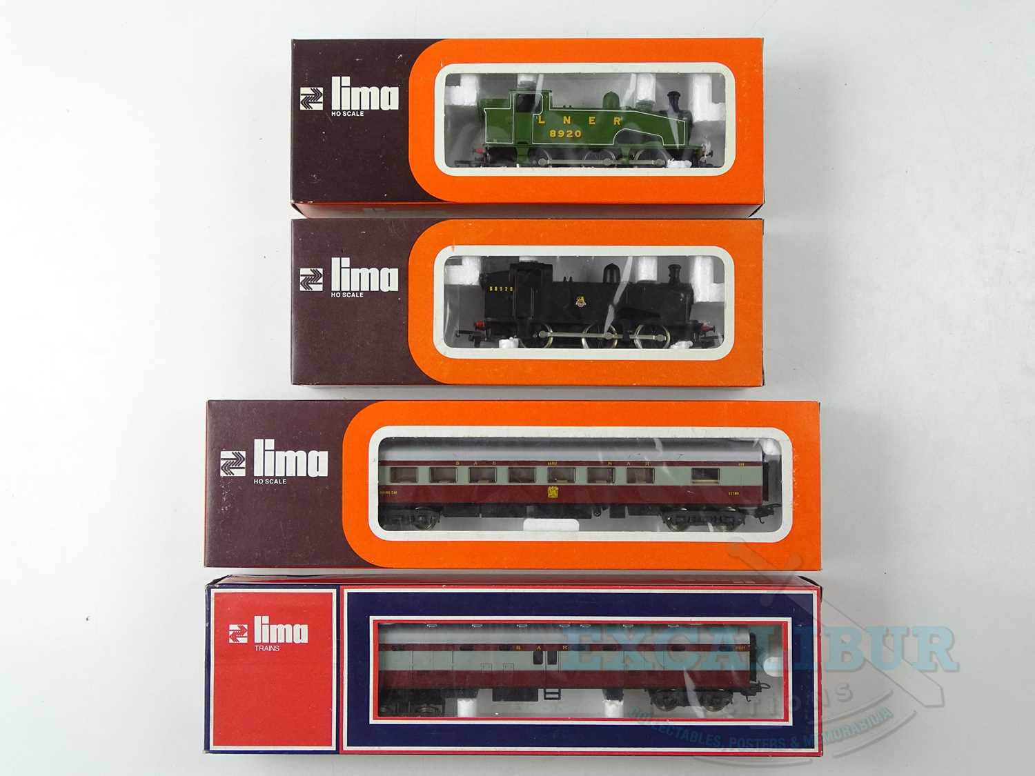 Lot 282 - A group of LIMA HO gauge items including 2x