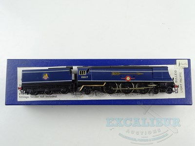 Lot 300 - A CROWN LINE OO gauge brass kitbuilt Bulleid...