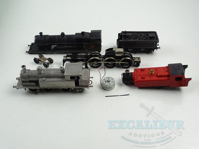 Lot 306 - A group of OO gauge part built steam...