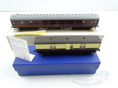 Lot 314 - A pair of professionally kitbuilt OO gauge...