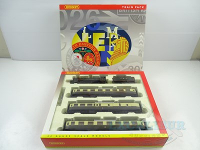 Lot 342 - A HORNBY OO gauge R2025 GWR Express train pack...