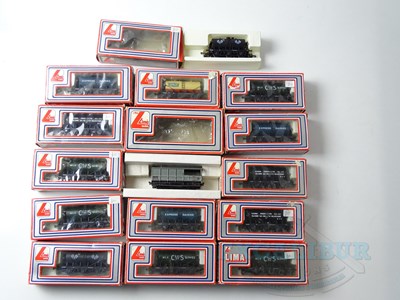 Lot 352 - A group of LIMA OO gauge wagons comprising...