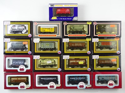 Lot 418 - A group of DAPOL OO gauge wagons of various...