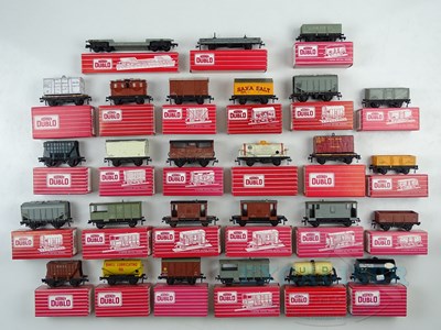 Lot 419 - A group of HORNBY DUBLO OO gauge wagons, all...